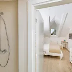 Porta And By Irundo Apartament